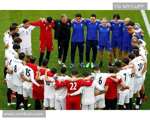 十八岁足球明星的崛起与挑战：青春梦想与职业生涯的交汇点