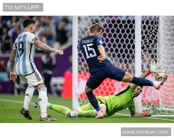 卡塔尔世界杯足球明星闪耀赛场展现激情与荣耀的精彩瞬间