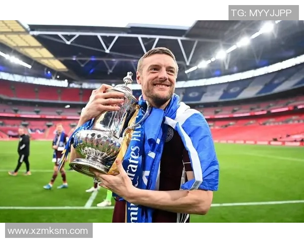 瑞士足球明星球队的传奇球员与他们的辉煌成就探秘 瑞士足球明星球队的传奇球员与他们的辉煌成就探秘