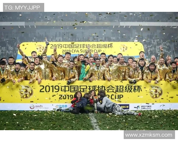 2018年中国足球赛事回顾与分析探讨中国足球发展新机遇与挑战