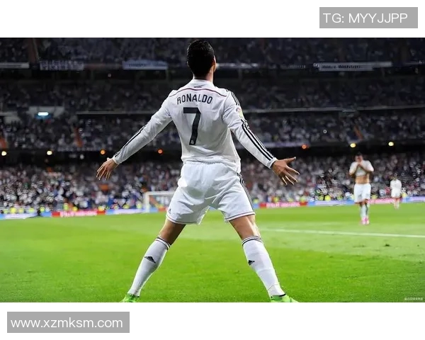 探寻足球明星C罗的球队历程与辉煌成就背后的故事